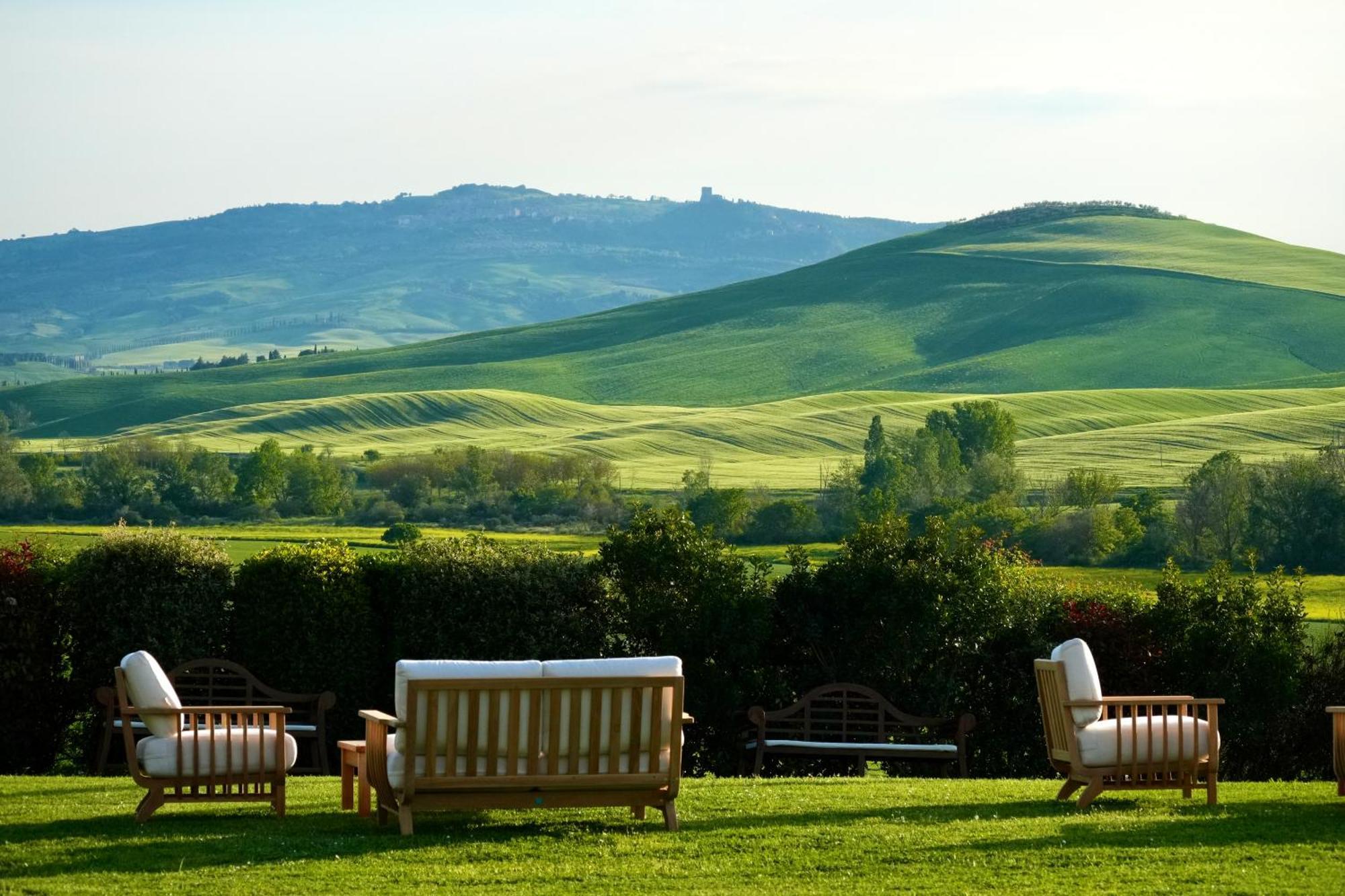 L'Olmo Bed and Breakfast Monticchiello Exteriör bild